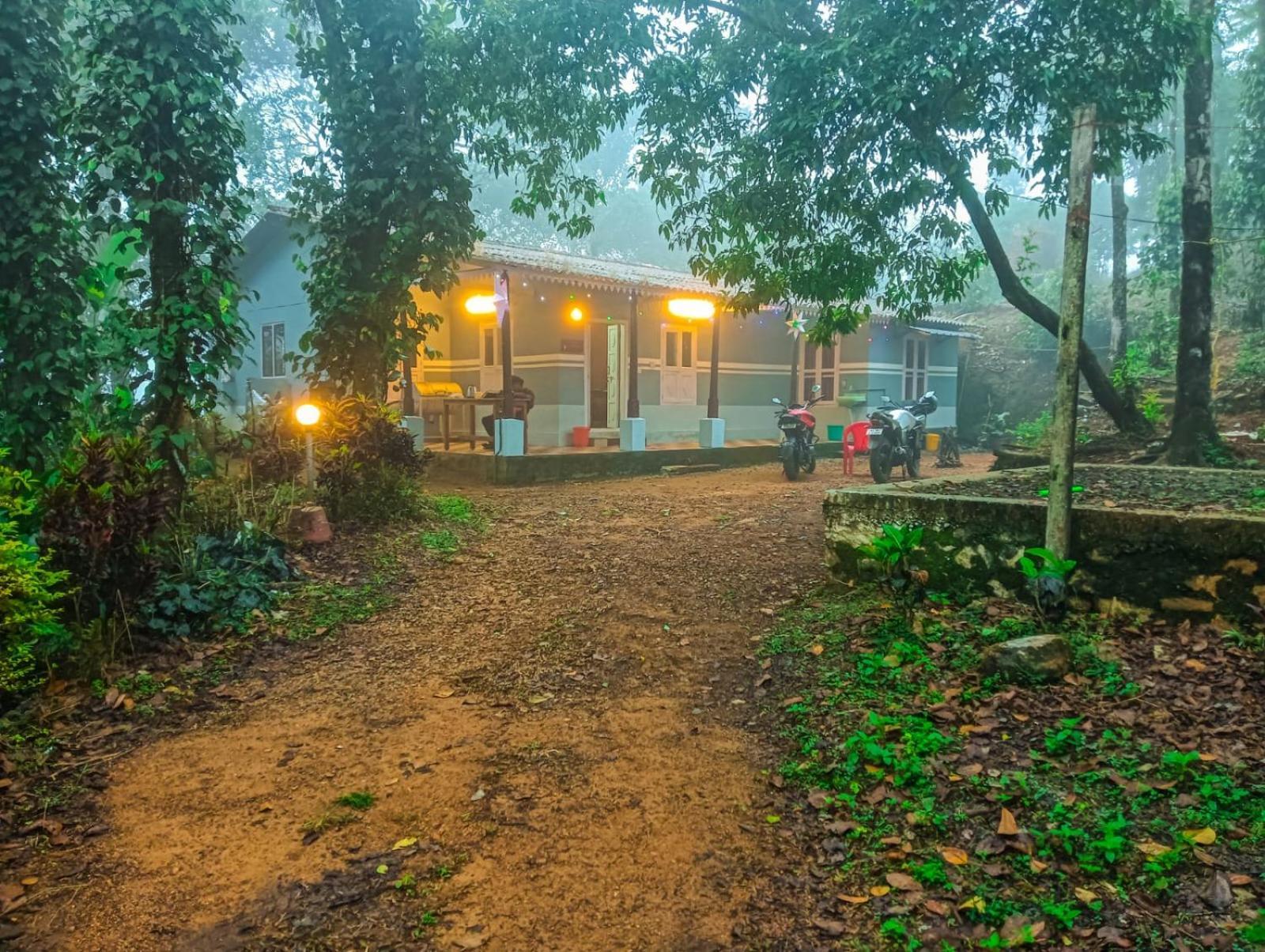 Tharayil Farm Stay Вагамон Экстерьер фото