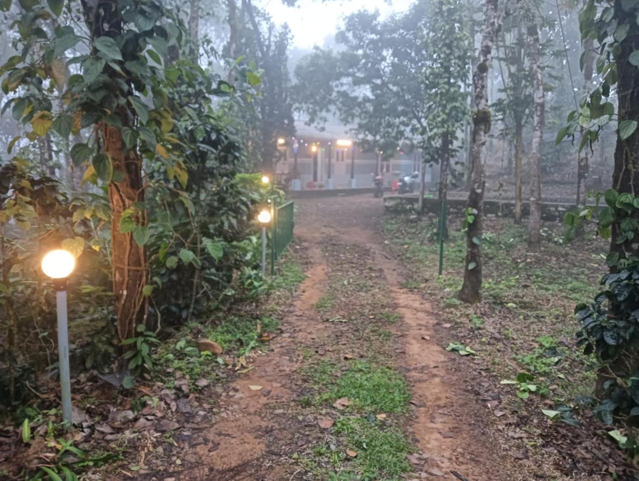 Tharayil Farm Stay Вагамон Экстерьер фото